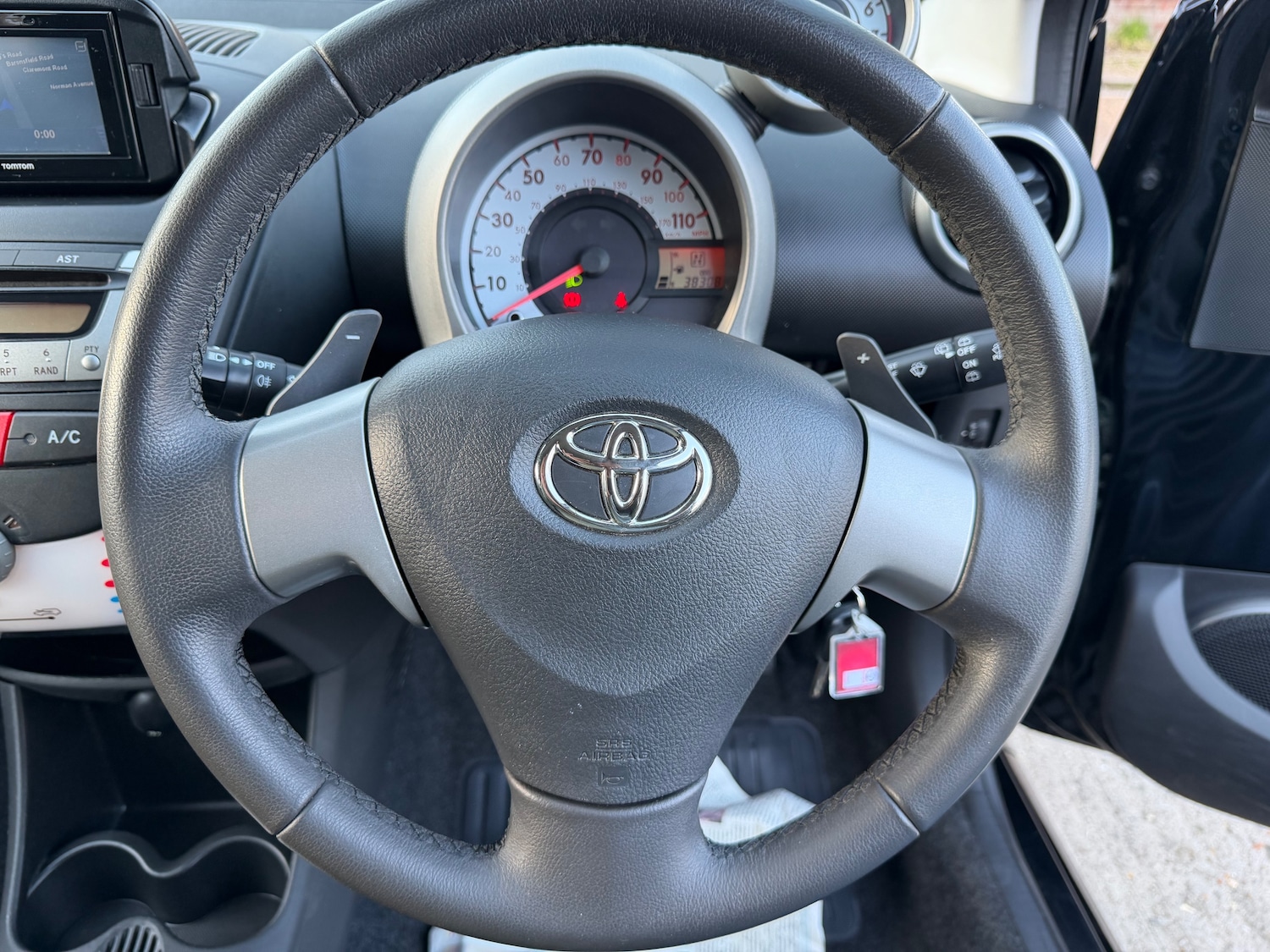 Used Toyota AYGO 2014 for sale - 77919135: Photo 17