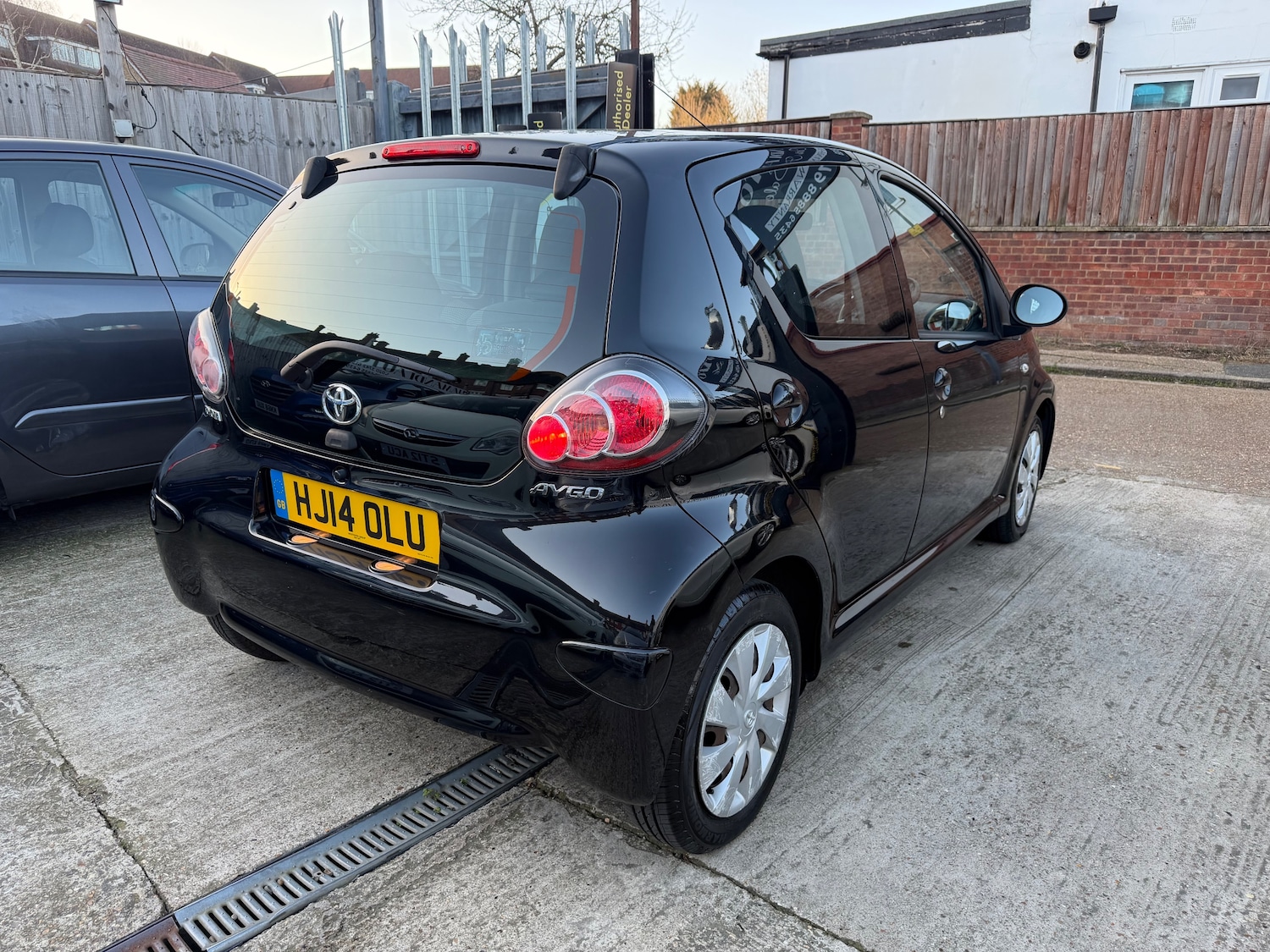 Used Toyota AYGO 2014 for sale - 77919135: Photo 4