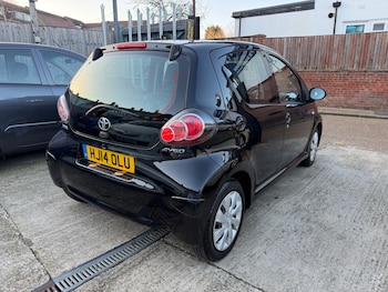 Used Toyota AYGO 2014 for sale - 77919135: Photo