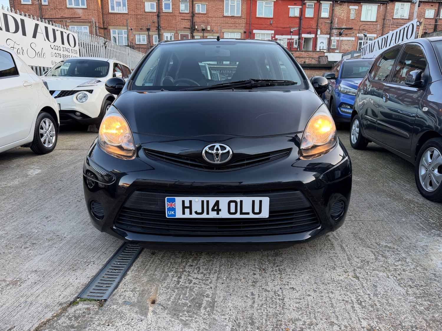 Used Toyota AYGO 2014 for sale - 77919135: Photo 6
