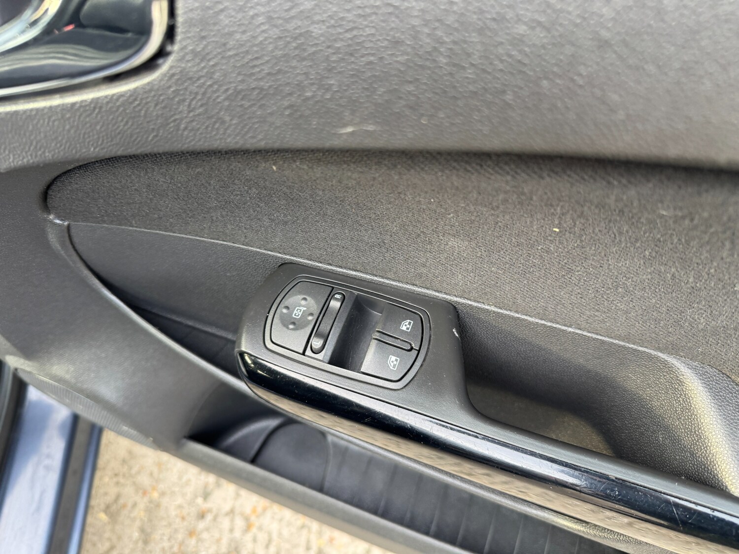 Used Vauxhall Corsa for sale - 77971856: Photo 40