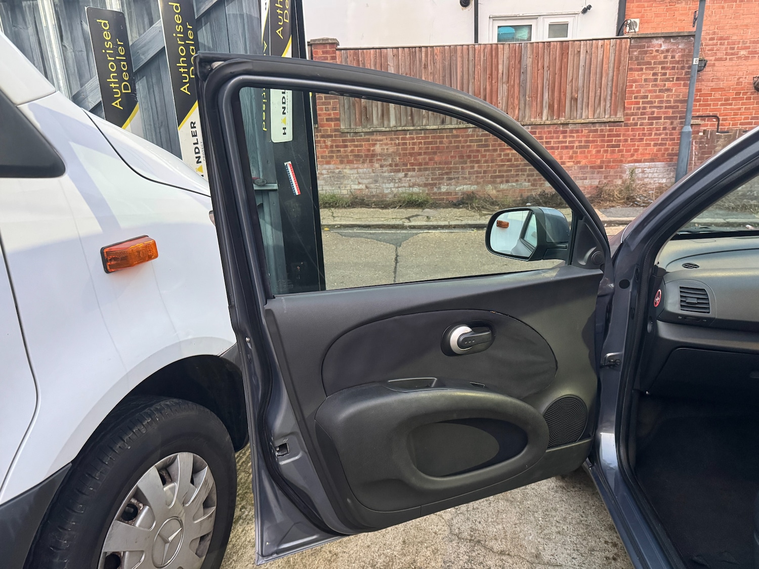 Used Nissan Micra 2010 for sale - 76754753: Photo 16