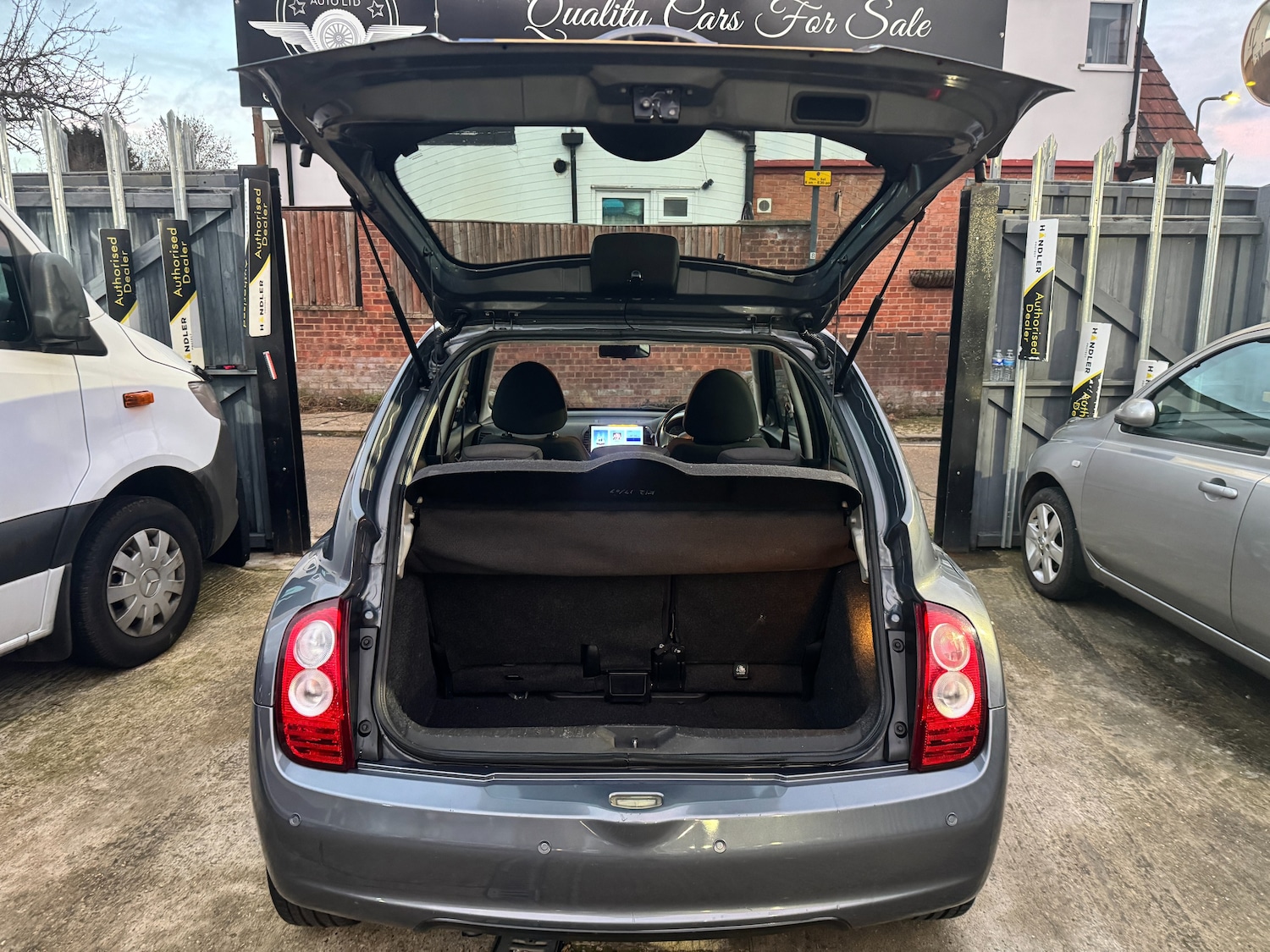 Used Nissan Micra 2010 for sale - 76754753: Photo 20