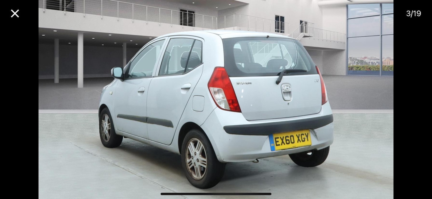 Used Hyundai i10 2010 for sale - 76552103: Photo 3