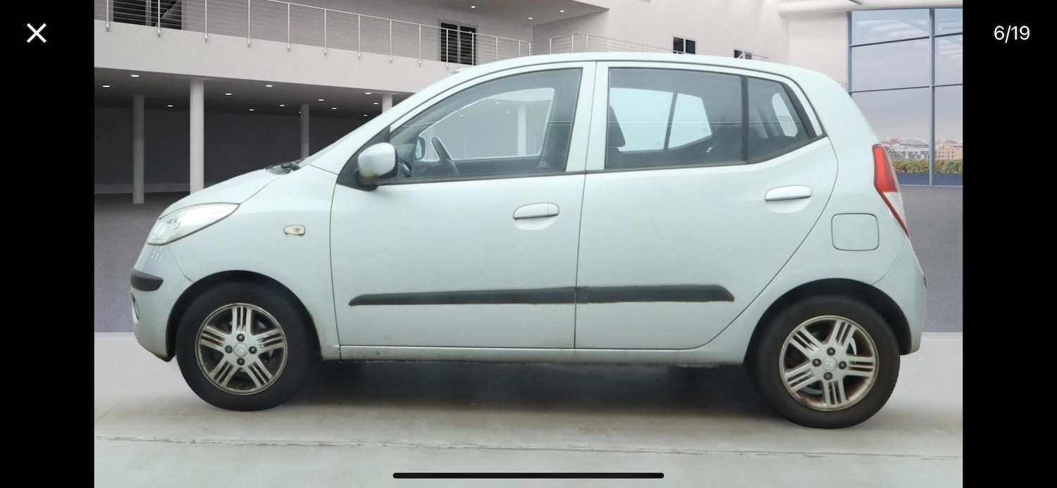 Used Hyundai i10 2010 for sale - 76552103: Photo 6