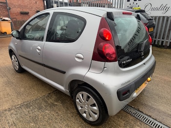 Used Peugeot 107 2013 for sale - 77256560: Photo