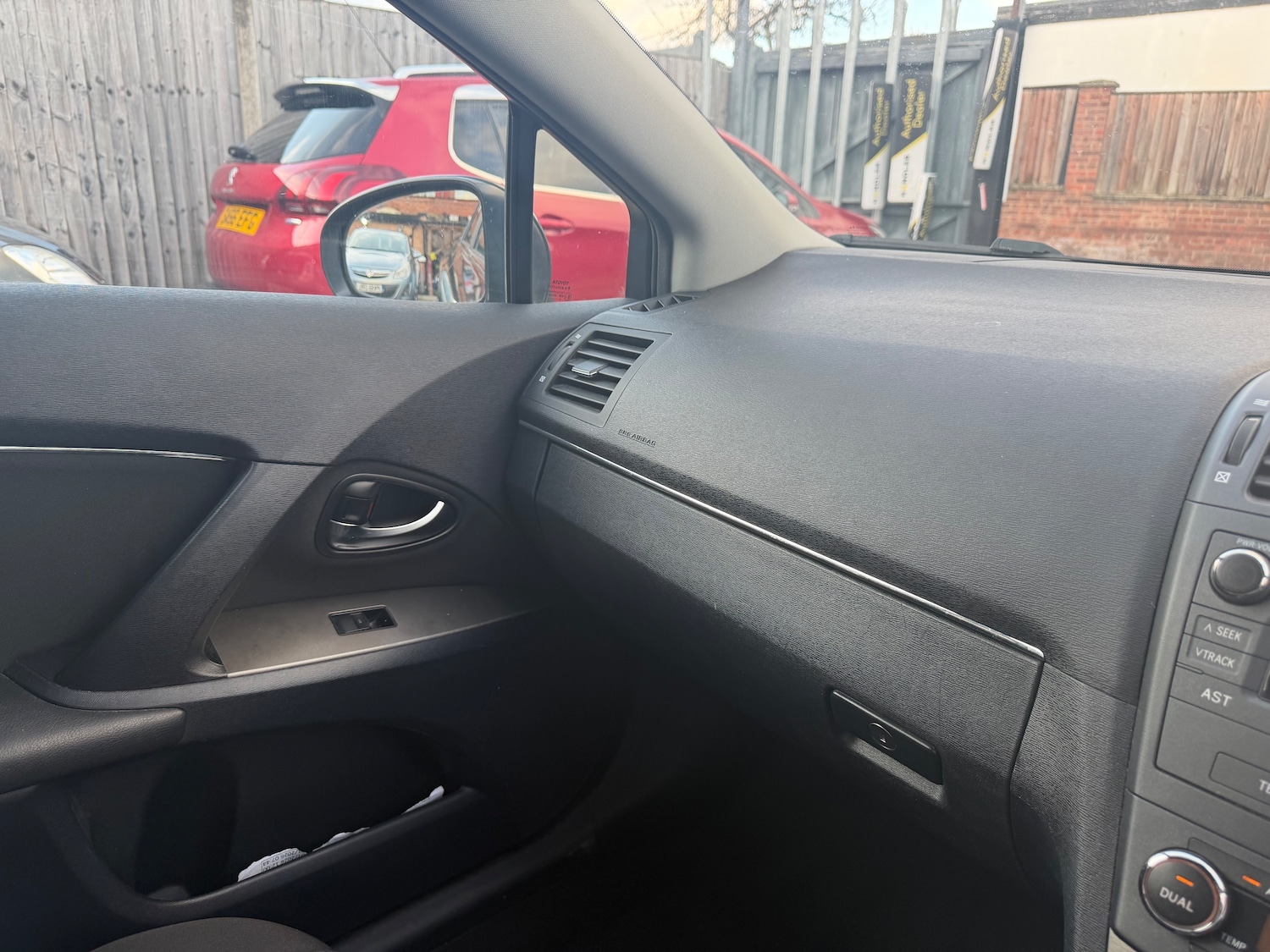 Used Toyota Avensis for sale - 77256563: Photo 19