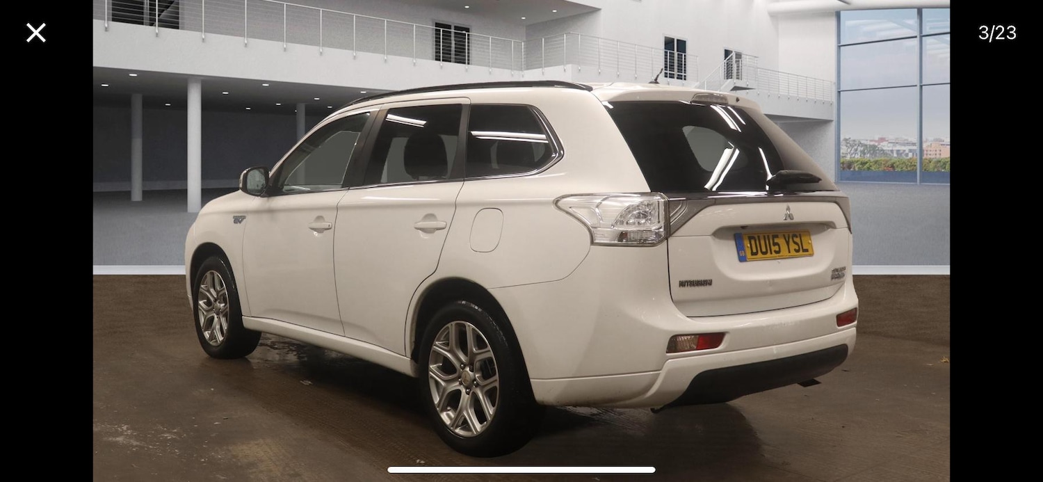 Used Mitsubishi Outlander 2015 for sale - 76928158: Photo 3