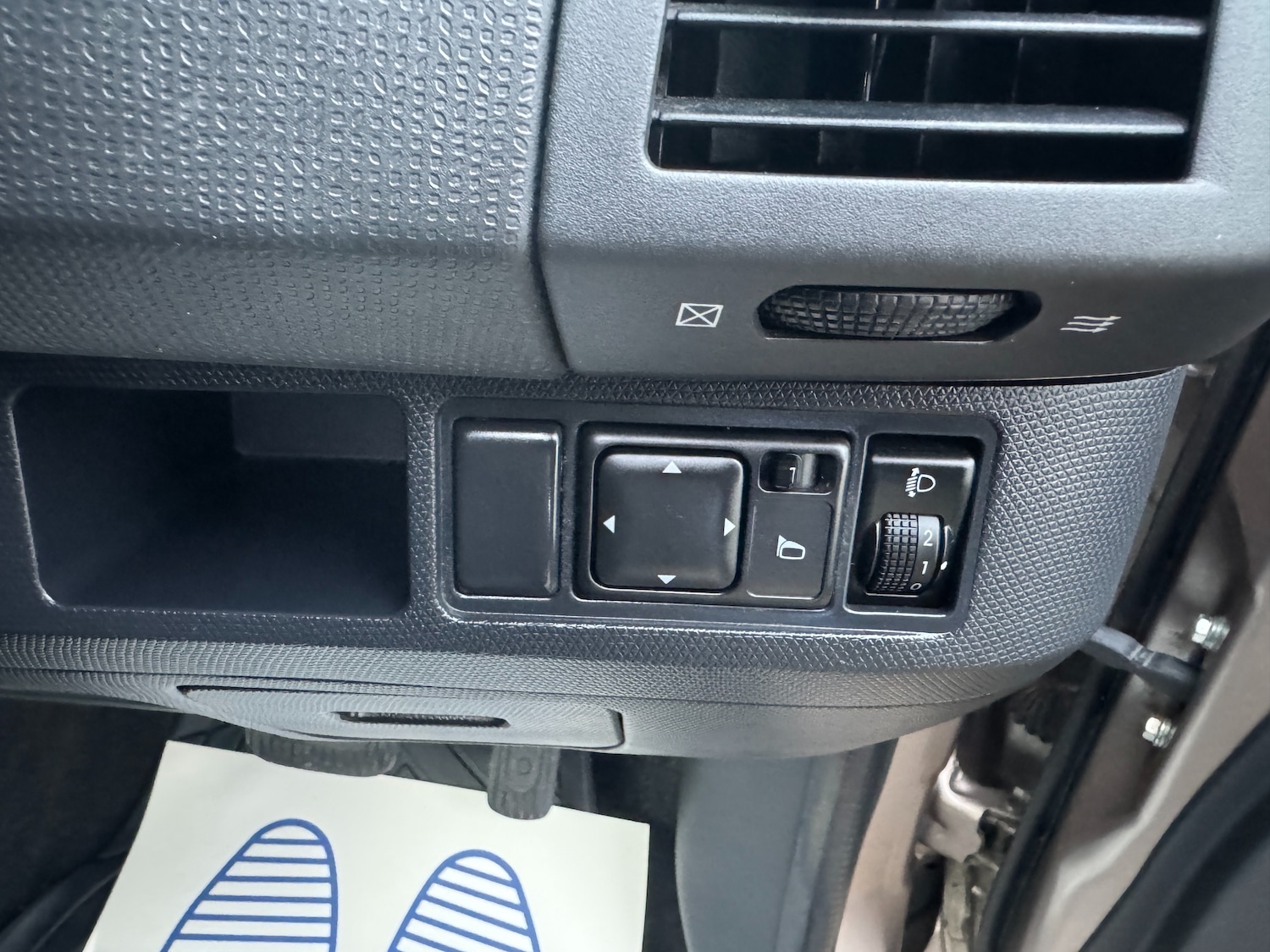 Used Nissan Micra 2008 for sale - 77100910: Photo 44