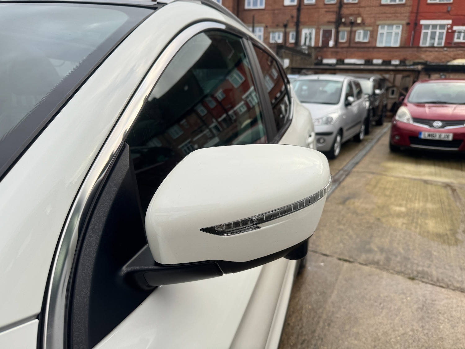 Used Nissan Qashqai 2017 for sale - 76754759: Photo 12