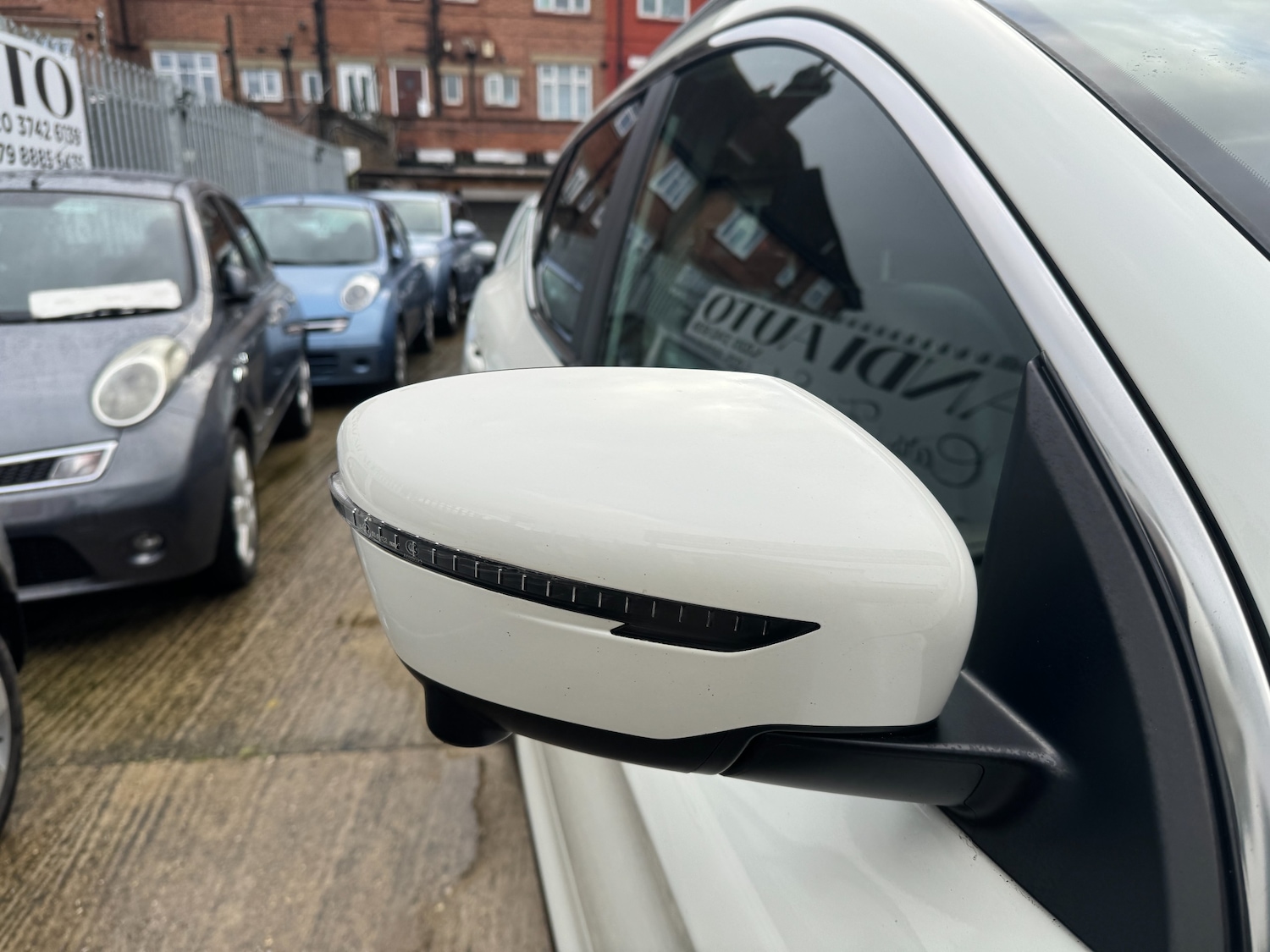 Used Nissan Qashqai 2017 for sale - 76754759: Photo 13