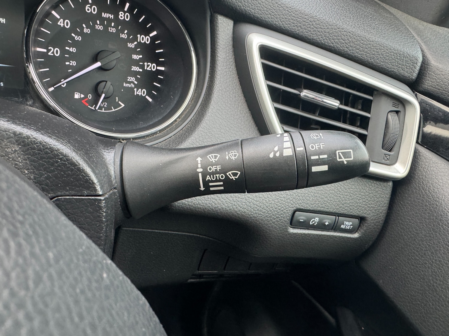 Used Nissan Qashqai 2017 for sale - 76754759: Photo 41