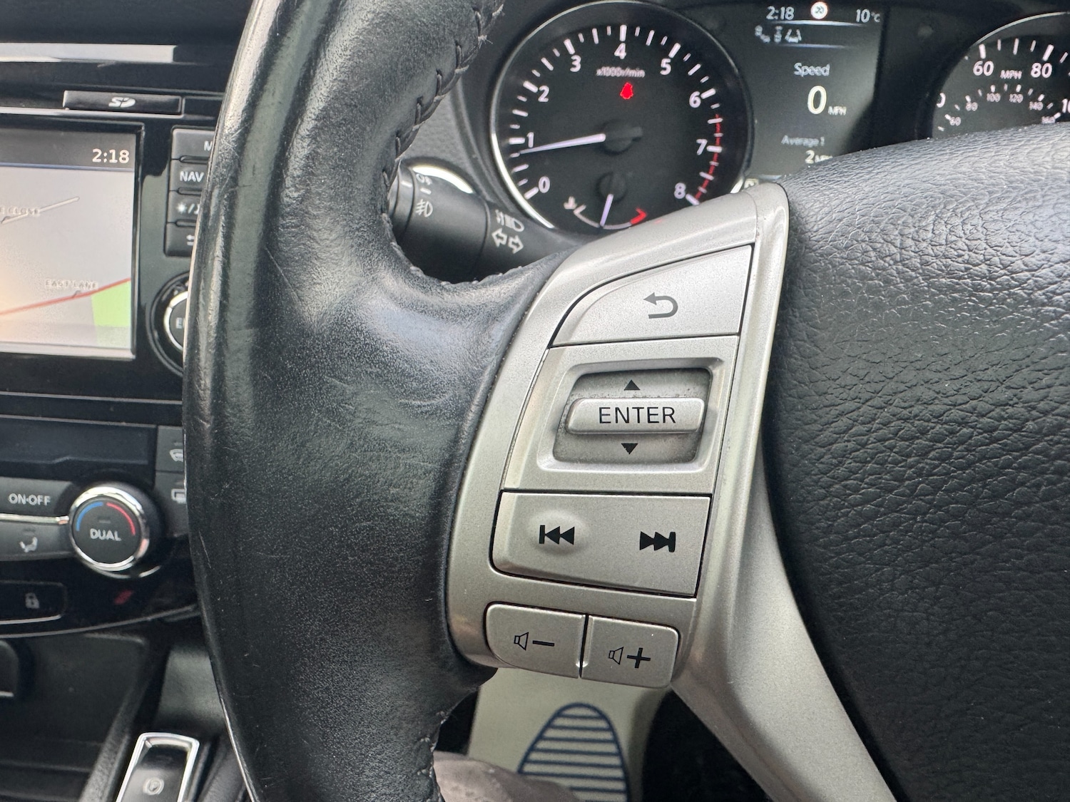 Used Nissan Qashqai 2017 for sale - 76754759: Photo 44