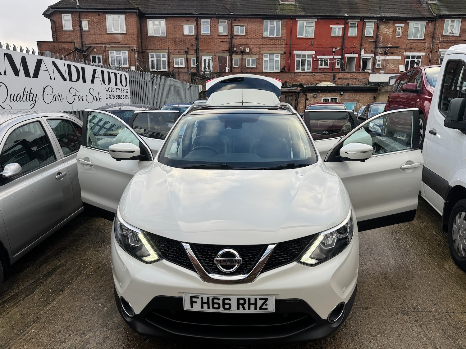 Used Nissan Qashqai 2017 for sale - 76754759: Photo 67