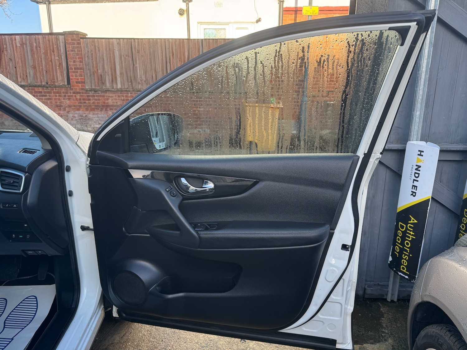 Used Nissan Qashqai 2017 for sale - 76754759: Photo 79