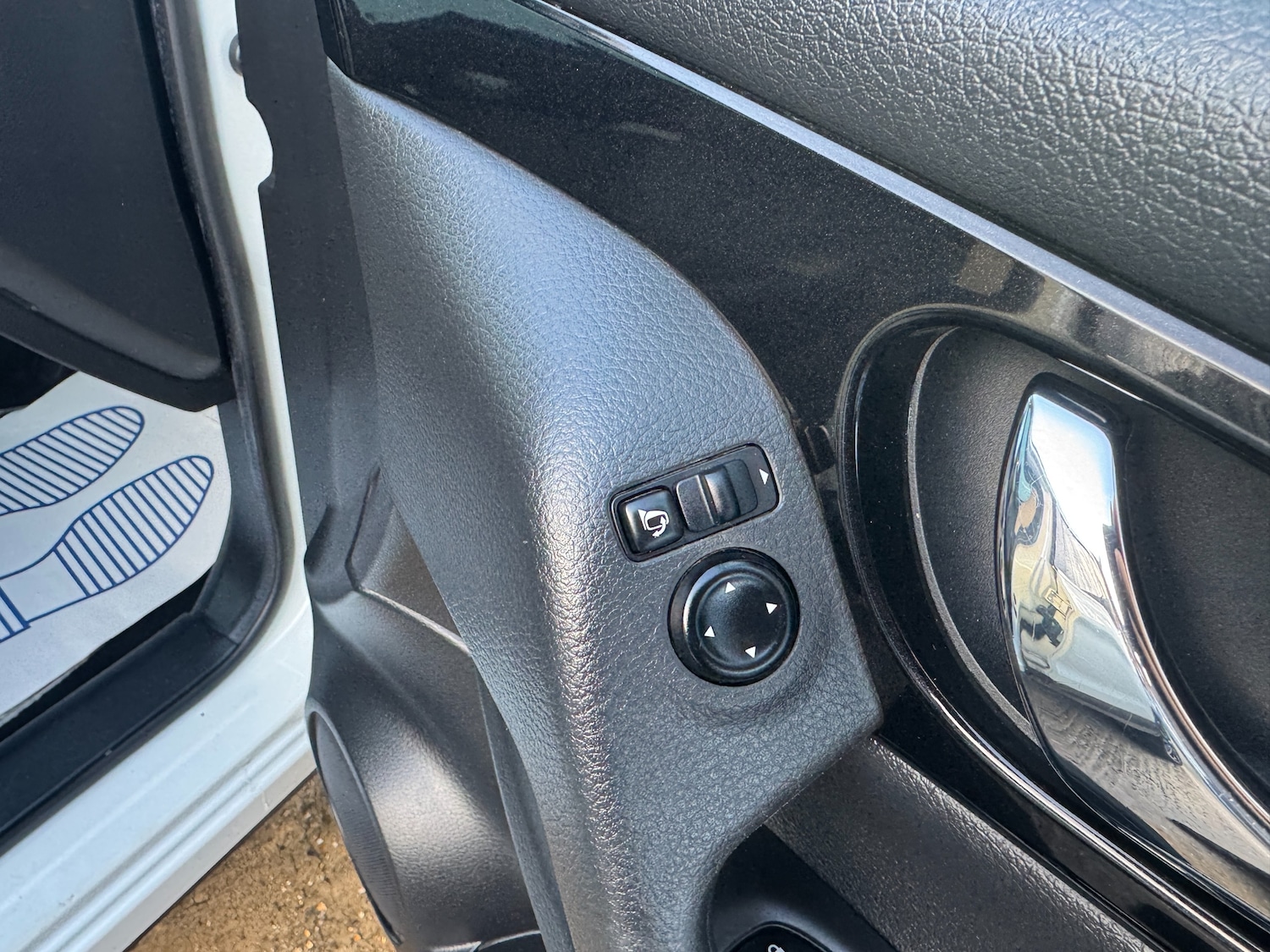 Used Nissan Qashqai 2017 for sale - 76754759: Photo 81