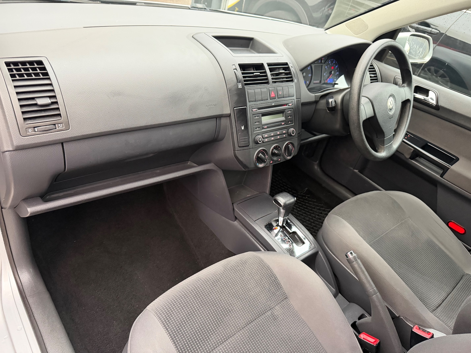 Used Volkswagen Polo 2008 for sale - 77256566: Photo 9