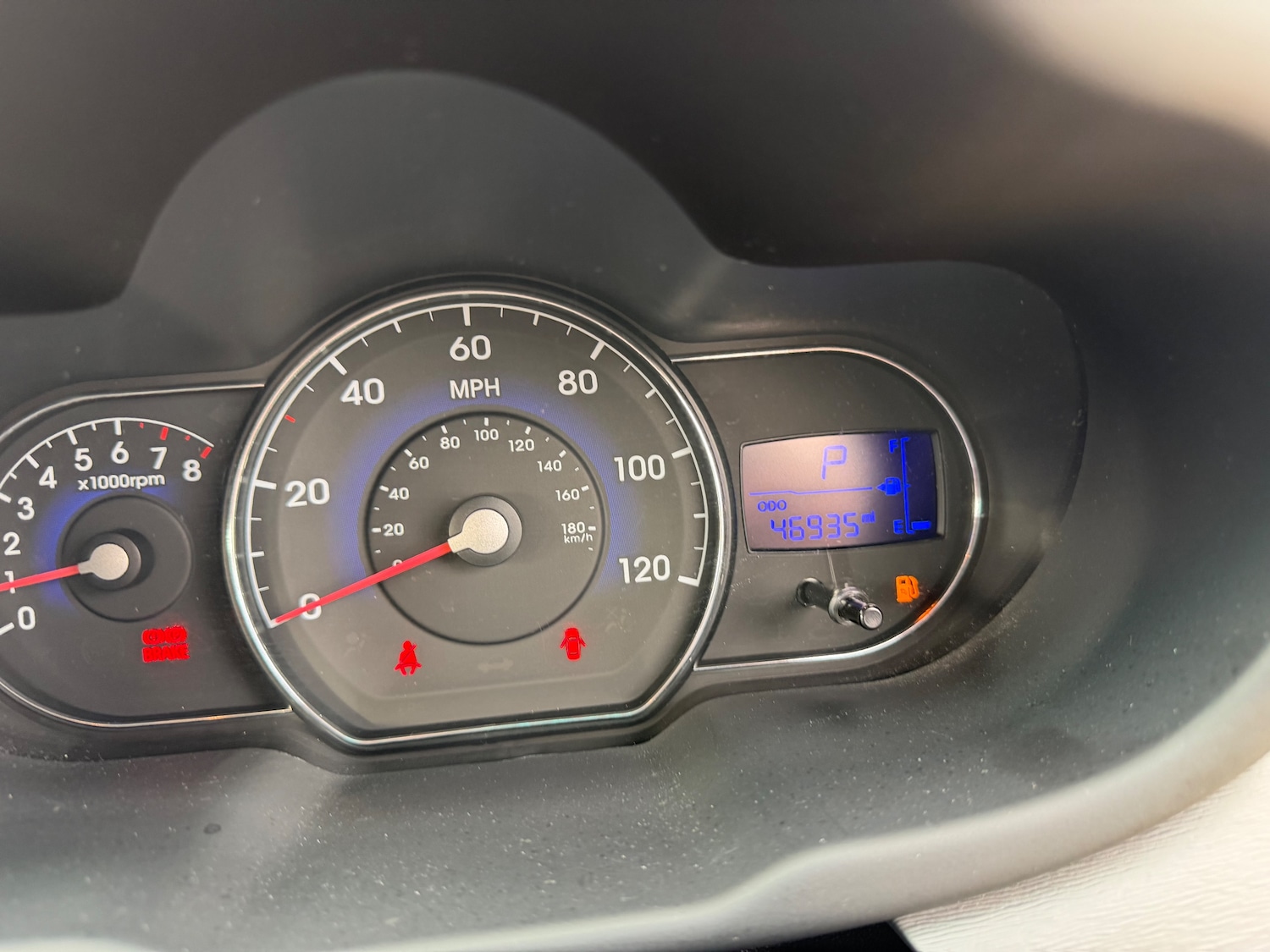 Used Hyundai Santa Fe 2011 for sale - 77588695: Photo 18