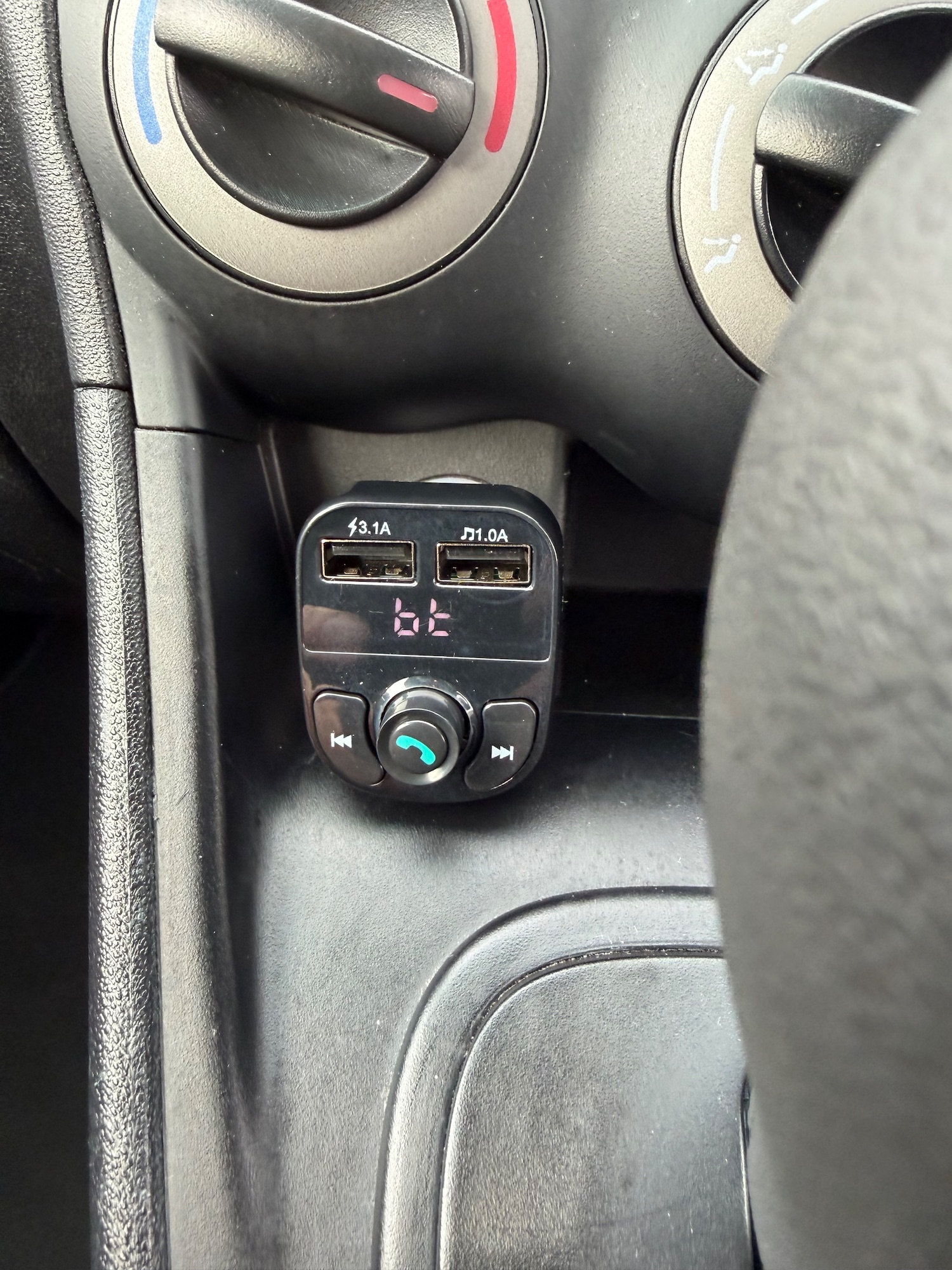 Used Hyundai Santa Fe 2011 for sale - 77588695: Photo 22