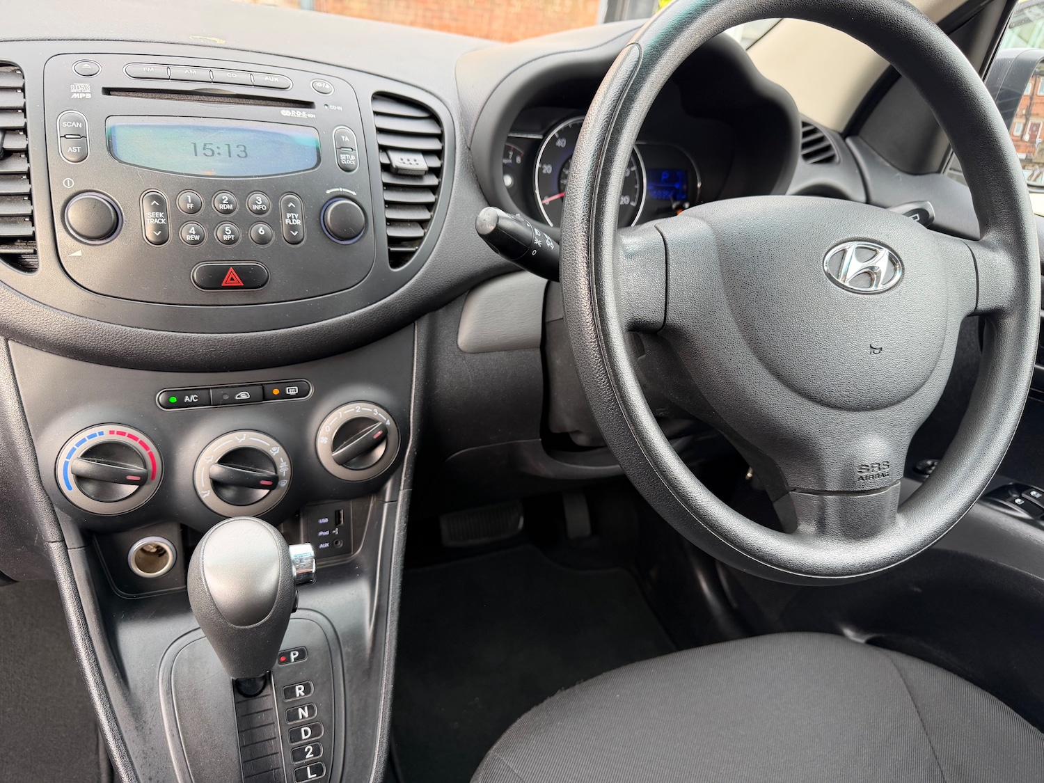 Used Hyundai Santa Fe 2011 for sale - 77588695: Photo 24