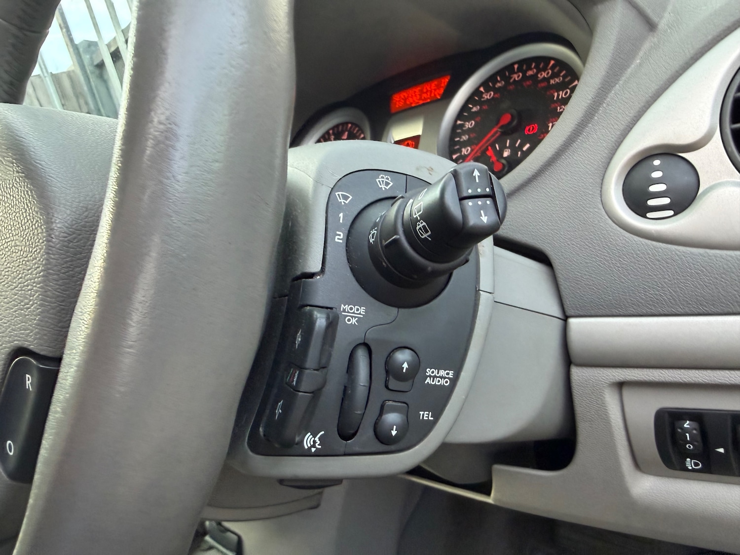 Used Renault Clio for sale - 77256559: Photo 16