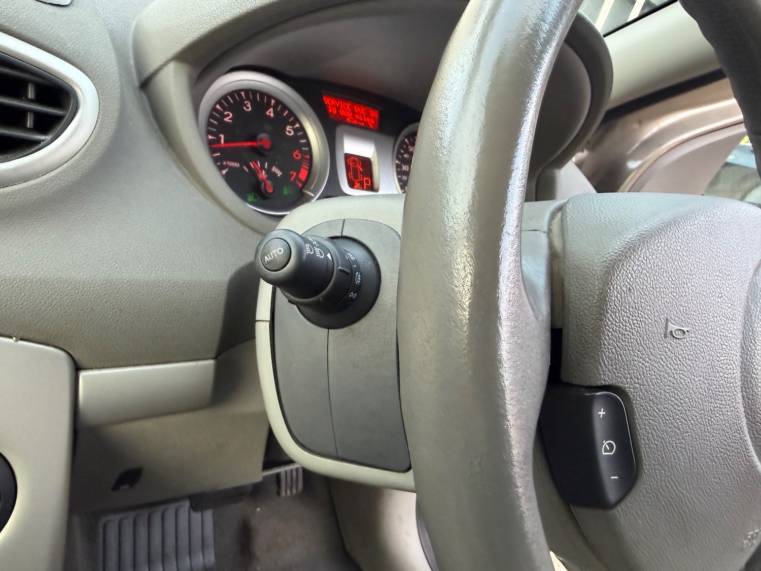 Used Renault Clio for sale - 77256559: Photo 17