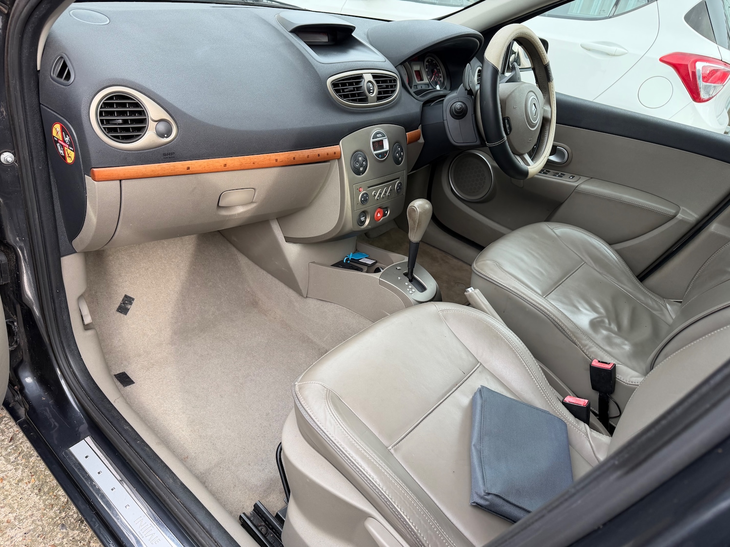 Used Renault Clio 2008 for sale - 77588696: Photo 9