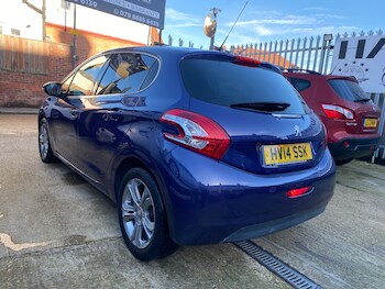 Used Peugeot 208 2014 for sale - 77241481: Photo