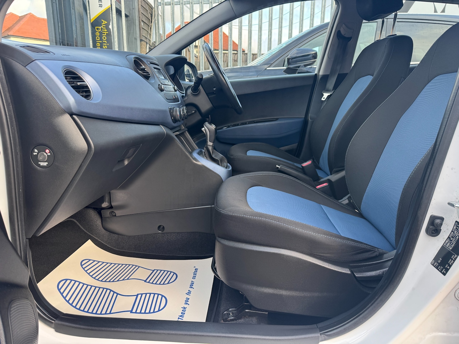 Used Hyundai i10 2014 for sale - 77520036: Photo 26