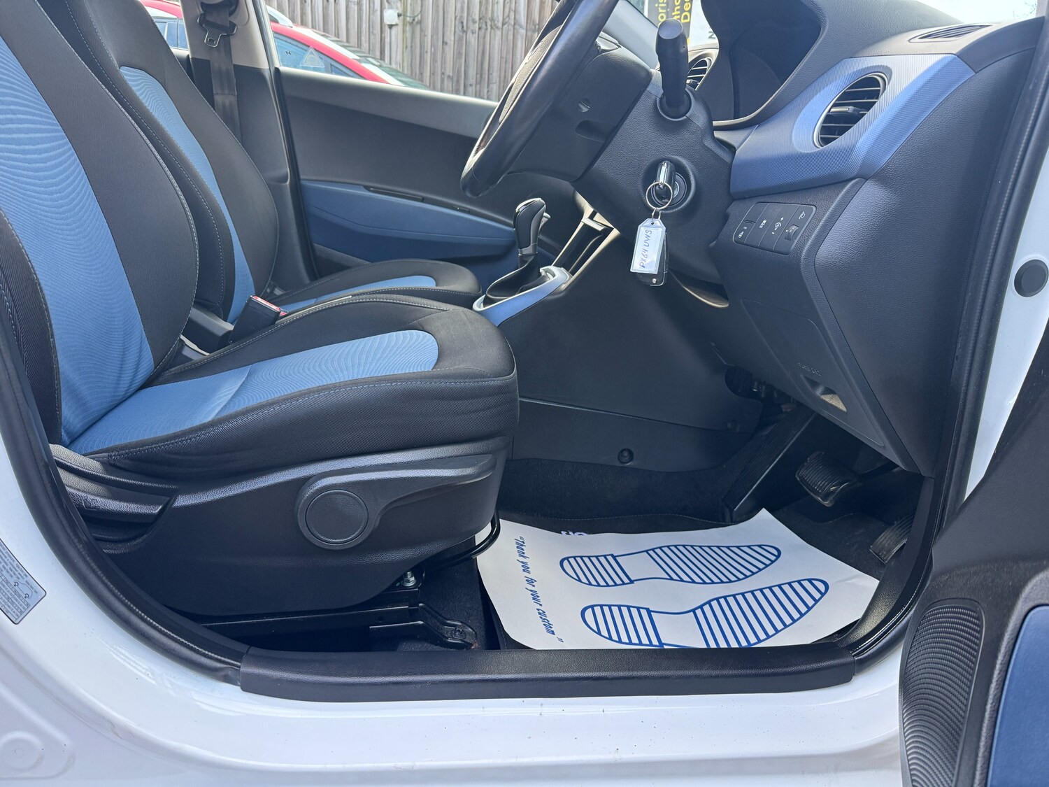 Used Hyundai i10 2014 for sale - 77520036: Photo 53