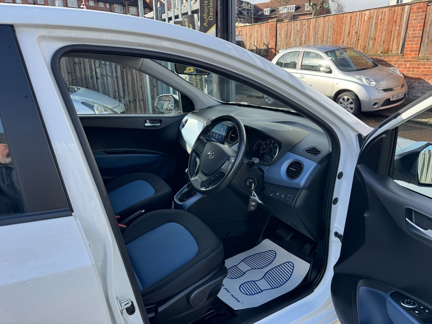 Used Hyundai i10 2014 for sale - 77520036: Photo 54