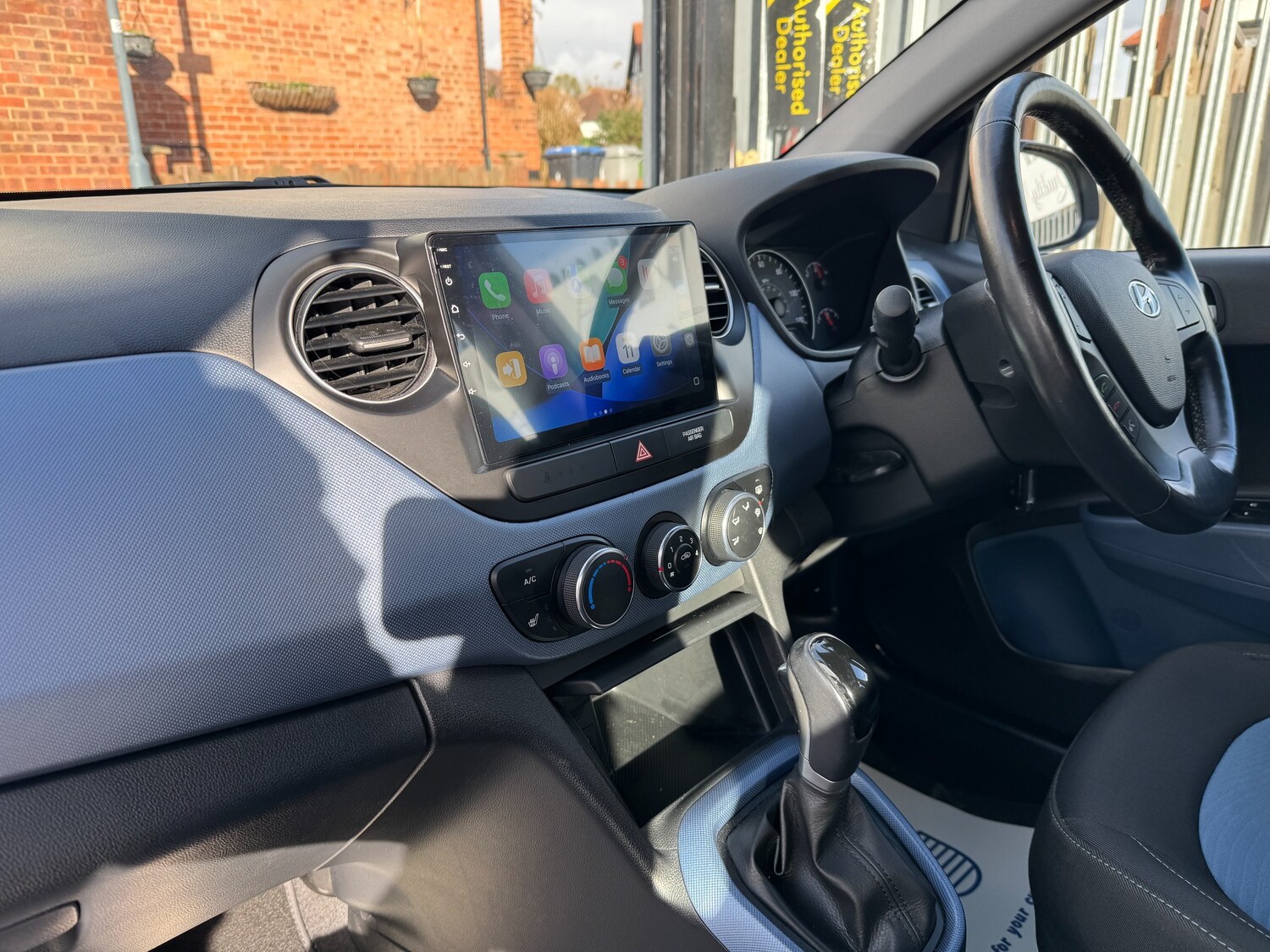 Used Hyundai i10 2014 for sale - 77520036: Photo 63