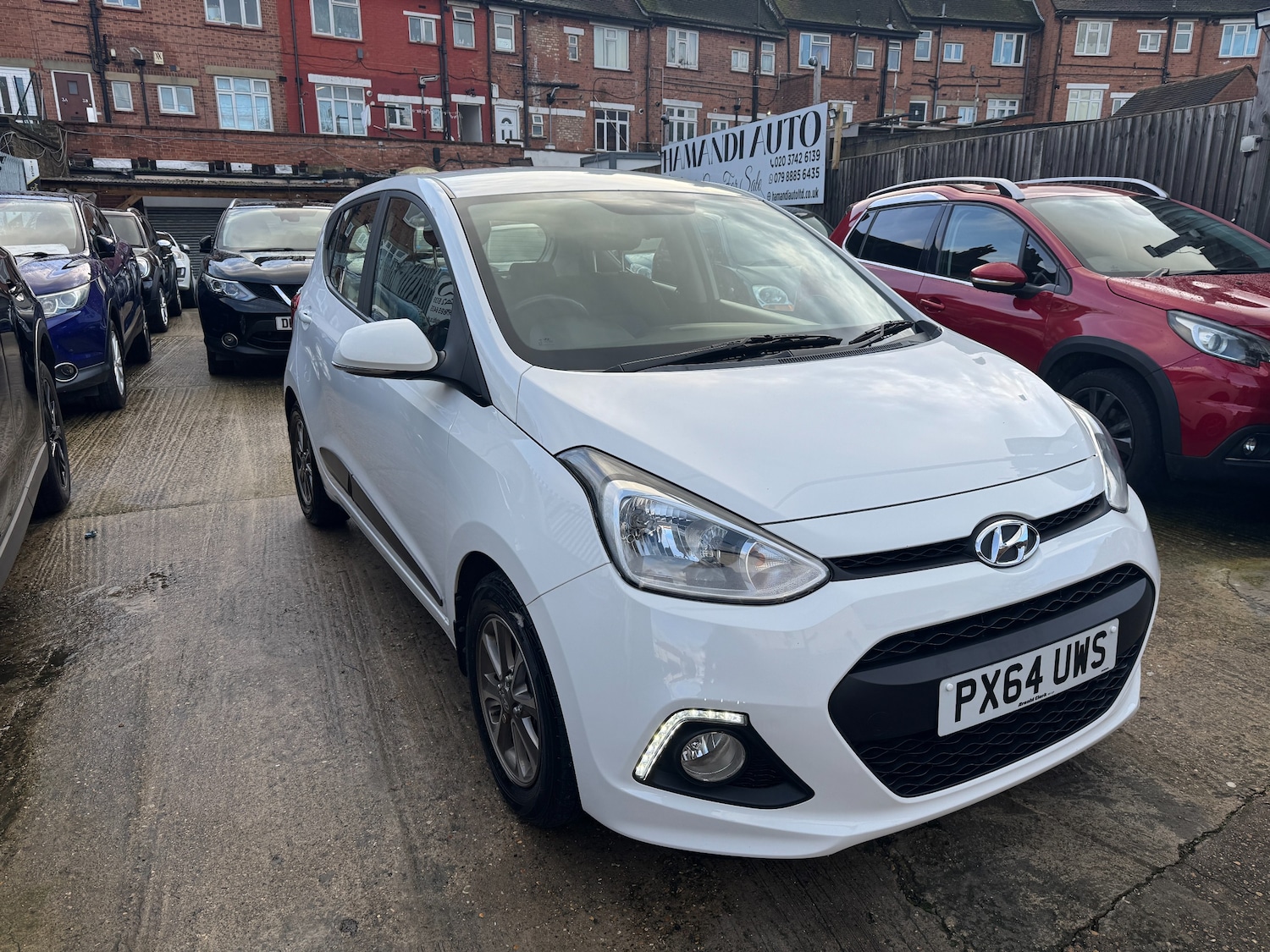 Used Hyundai i10 2014 for sale - 77520036: Photo 8