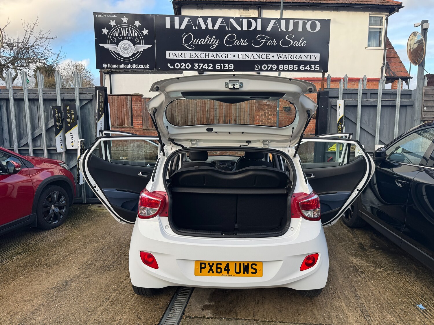 Used Hyundai i10 2014 for sale - 77520036: Photo 84