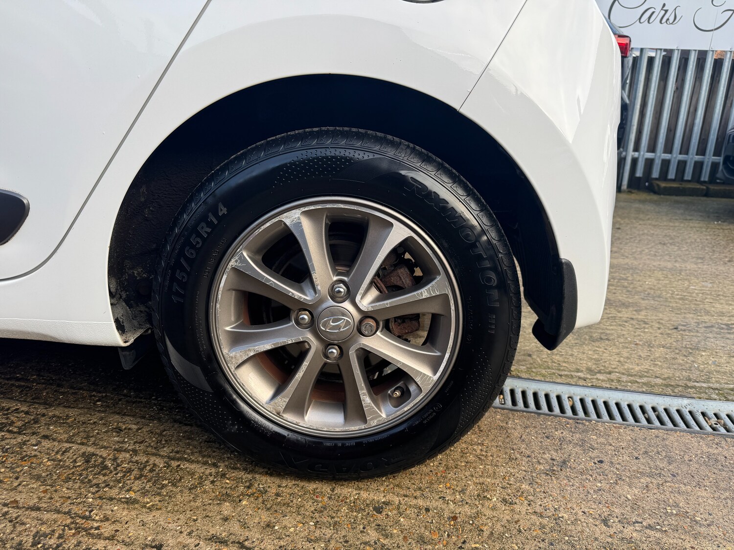 Used Hyundai i10 2014 for sale - 77520036: Photo 89