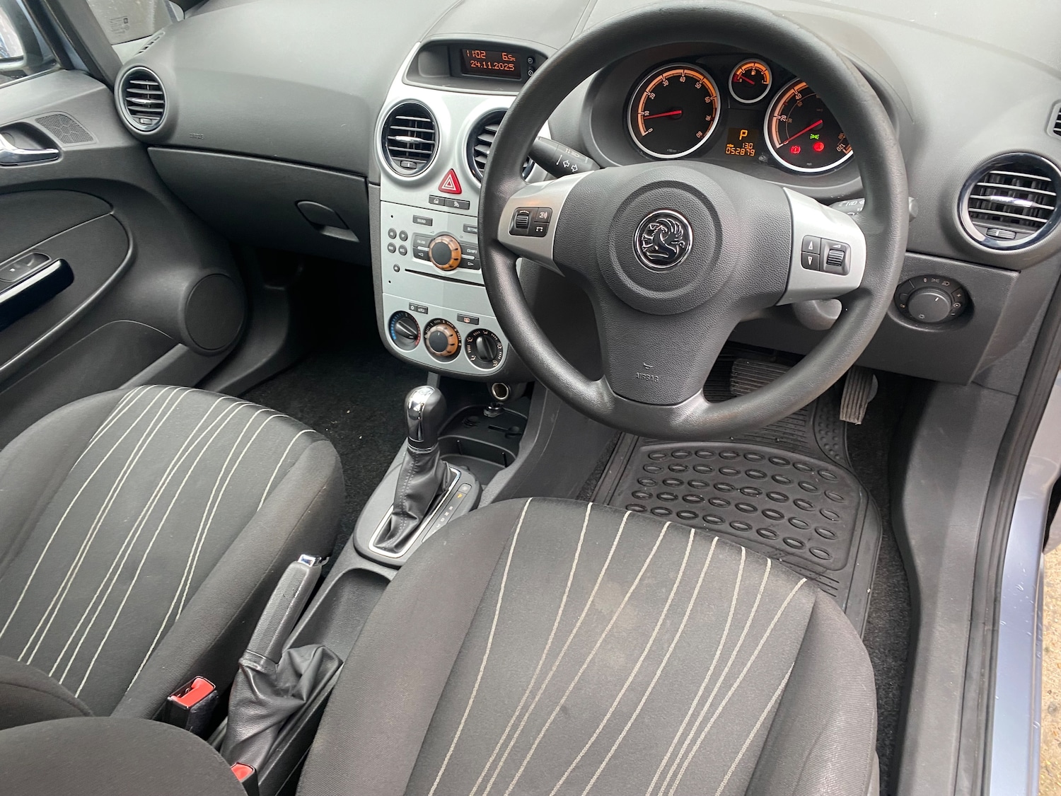 Used Vauxhall Corsa for sale - 77281178: Photo 13