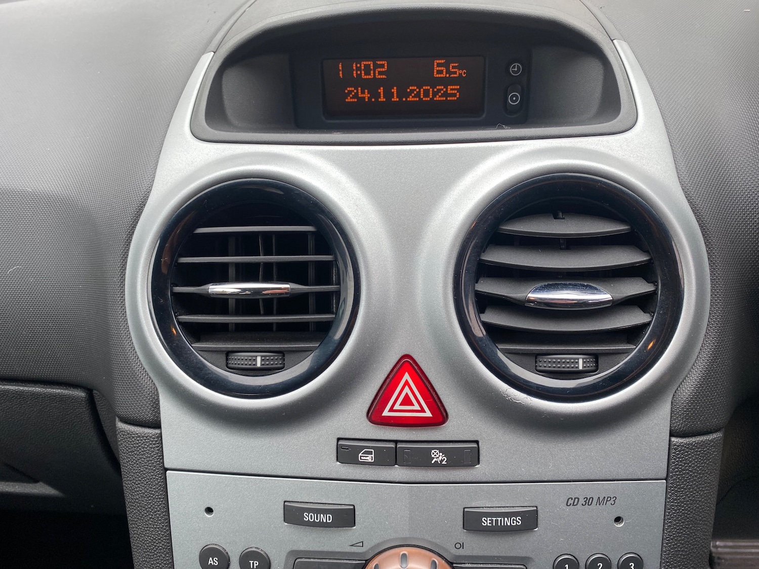 Used Vauxhall Corsa for sale - 77281178: Photo 16