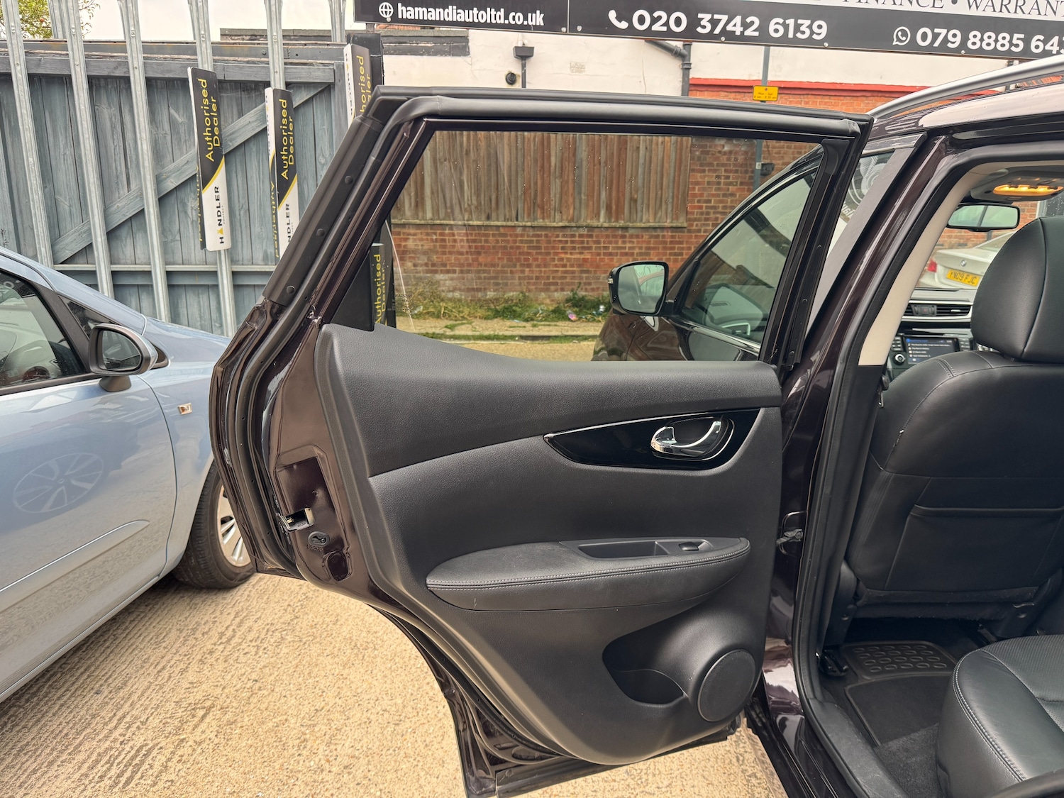 Used Nissan Qashqai 2015 for sale - 76586765: Photo 20