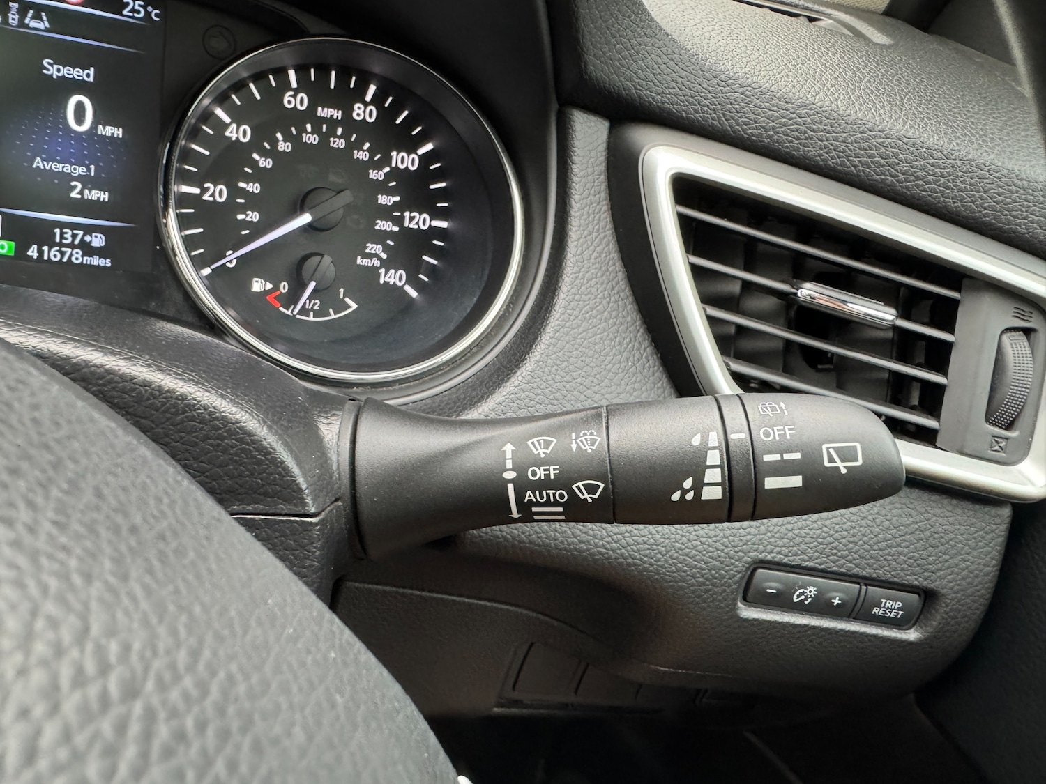 Used Nissan Qashqai 2015 for sale - 76586765: Photo 41