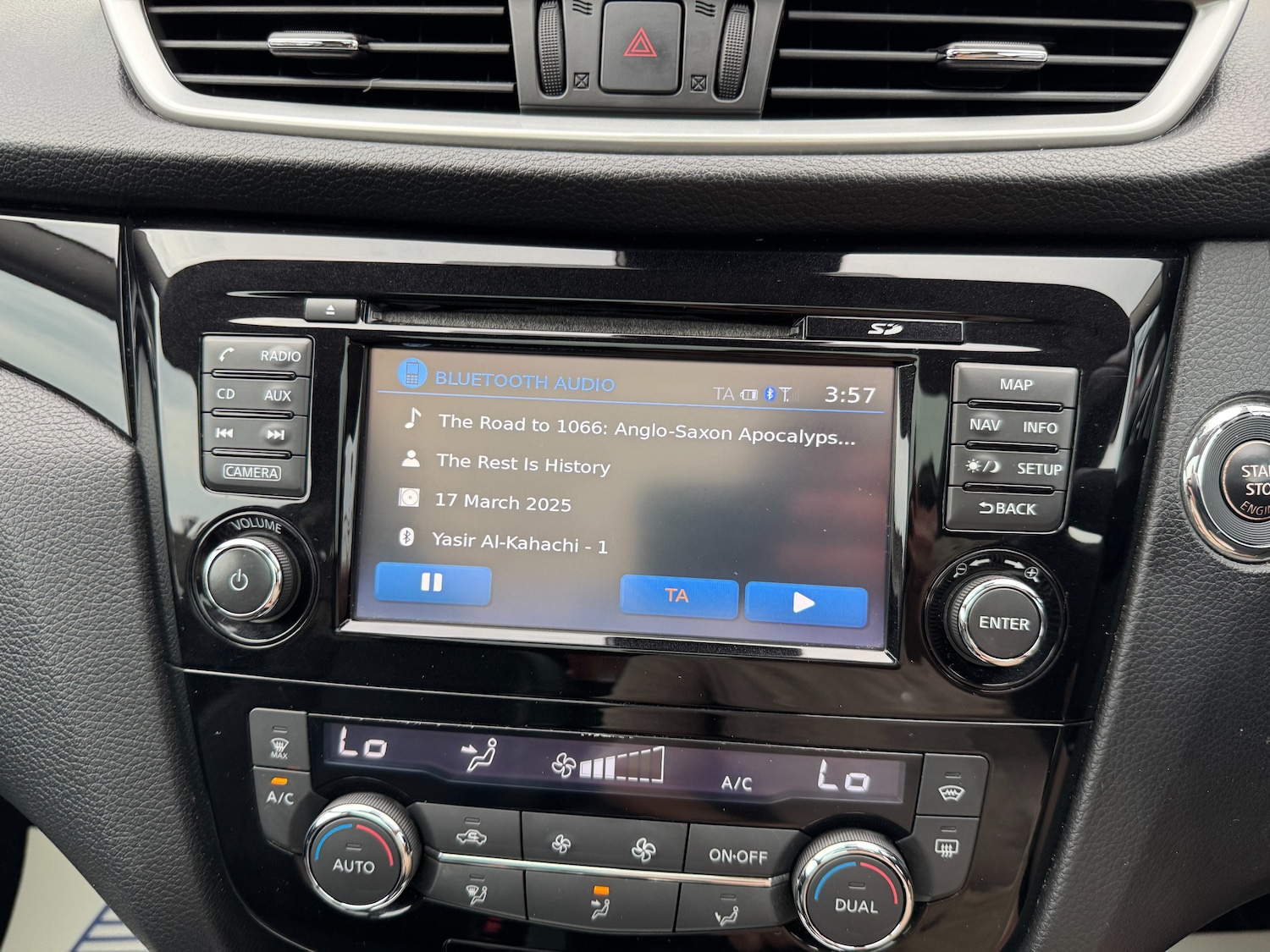 Used Nissan Qashqai 2015 for sale - 76586765: Photo 46