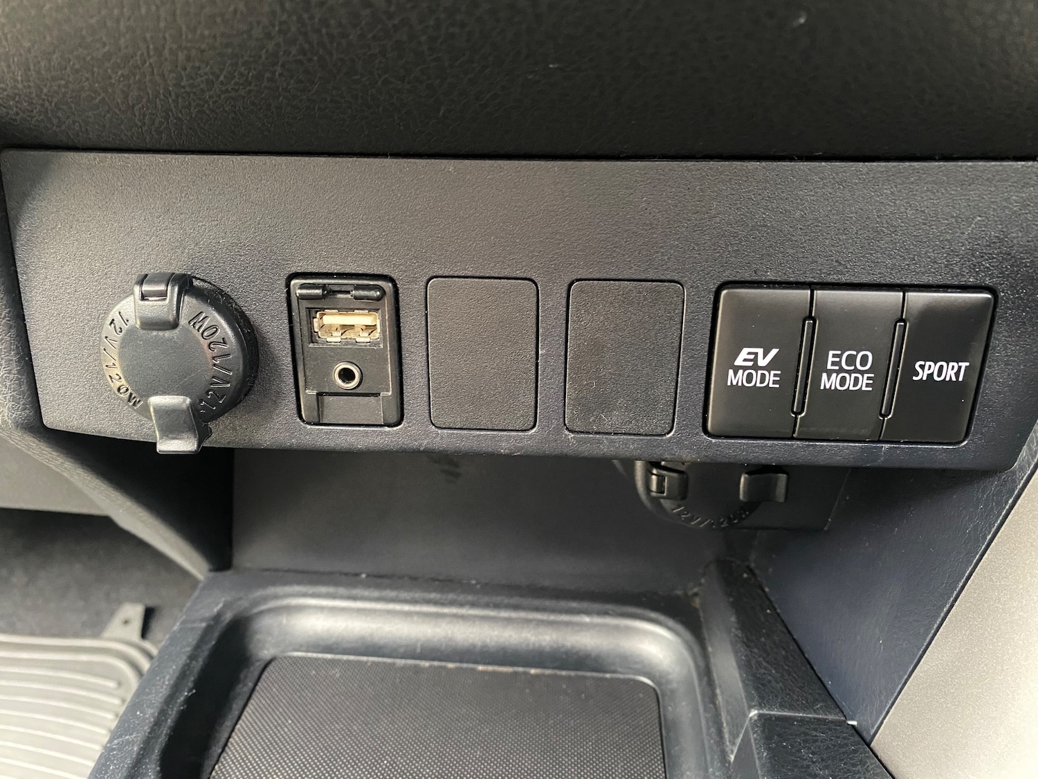 Used Toyota RAV4 for sale - 77083374: Photo 18