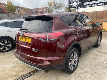 Used Toyota RAV4 2017 for sale - 77083374: Photo