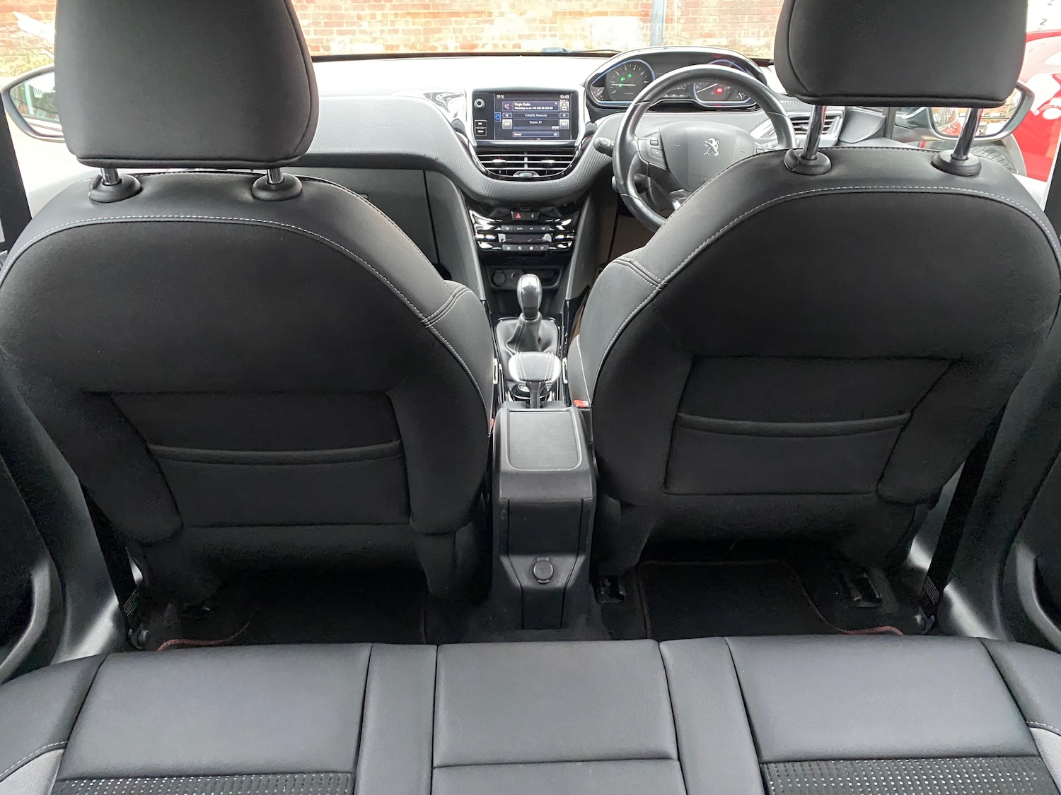 Used Peugeot 2008 2016 for sale - 76635059: Photo 10