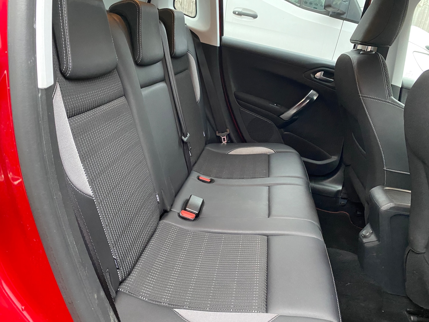 Used Peugeot 2008 2016 for sale - 76635059: Photo 19