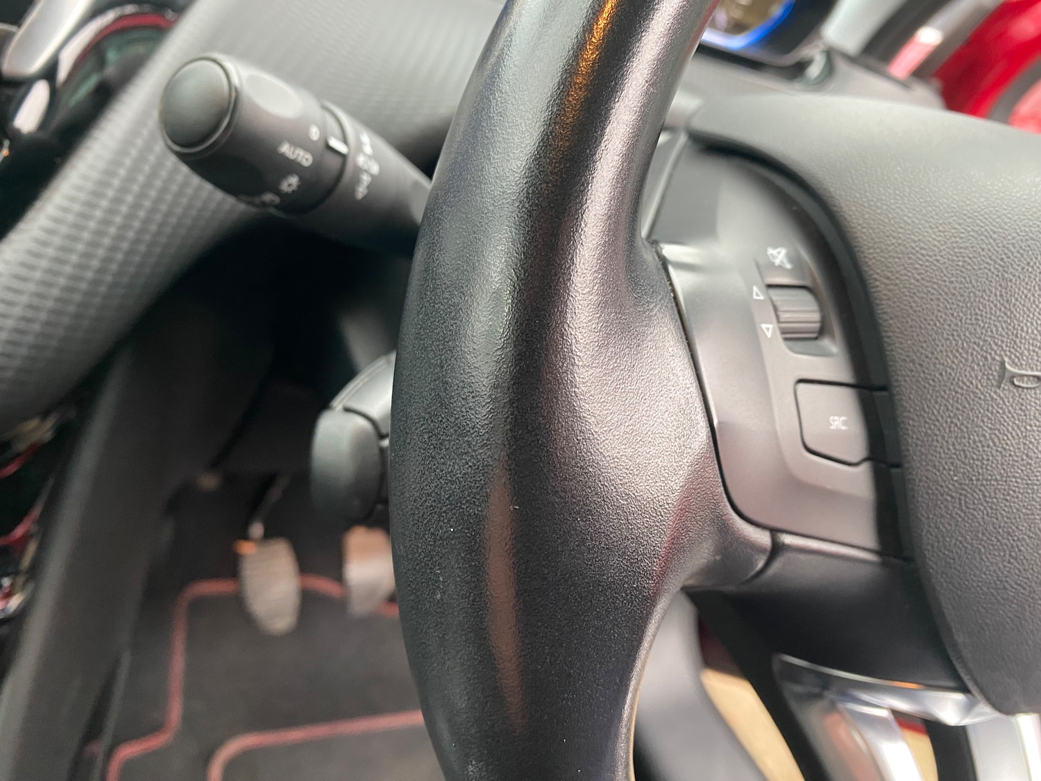 Used Peugeot 2008 2016 for sale - 76635059: Photo 27