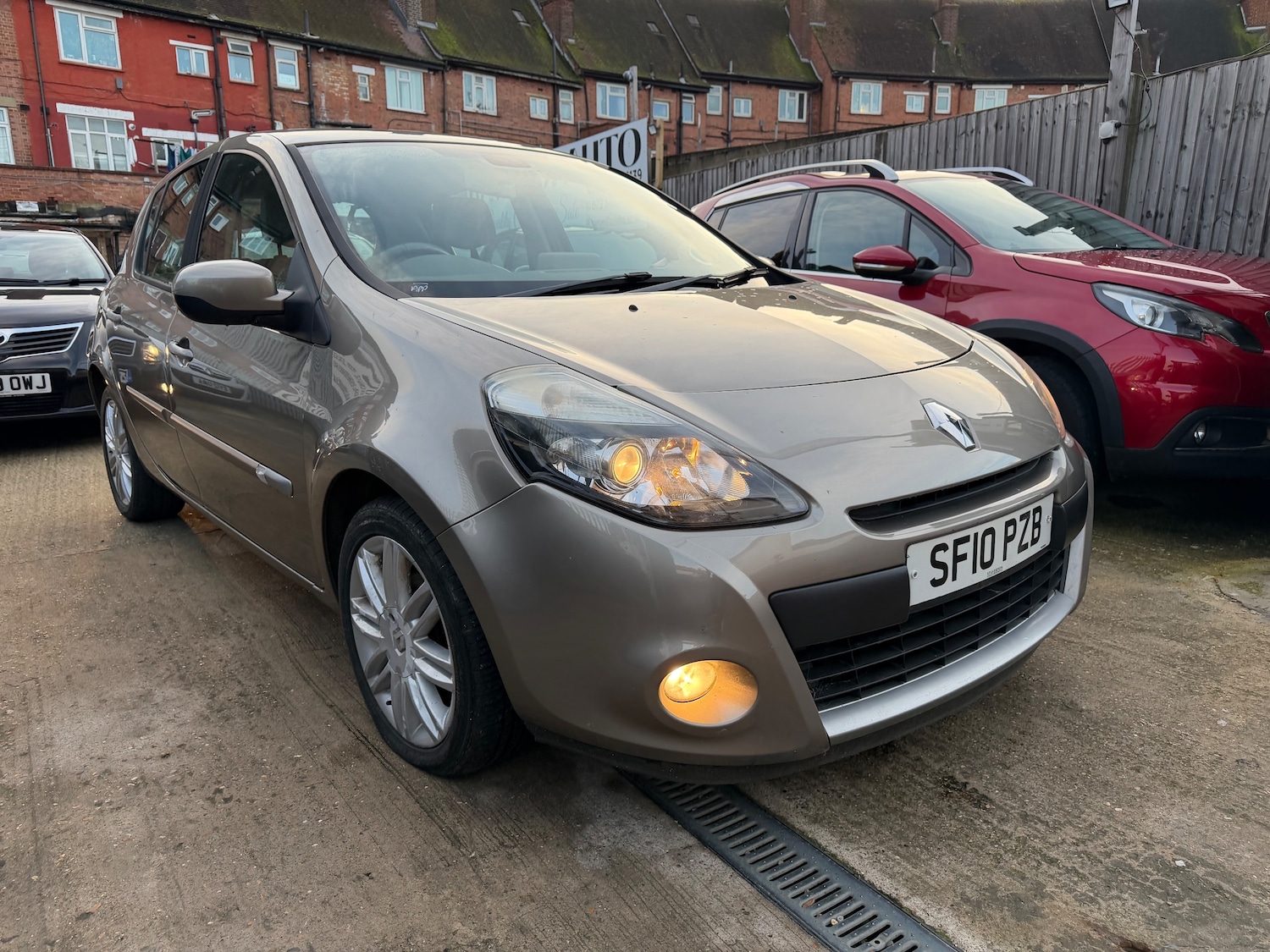 Used Renault Clio for sale - 77872244: Photo 5