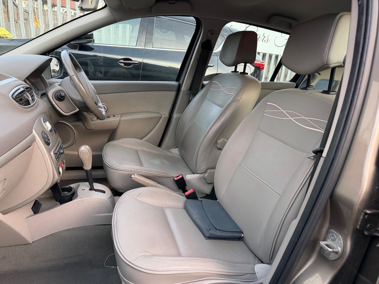 Used Renault Clio for sale - 77872244: Photo 7