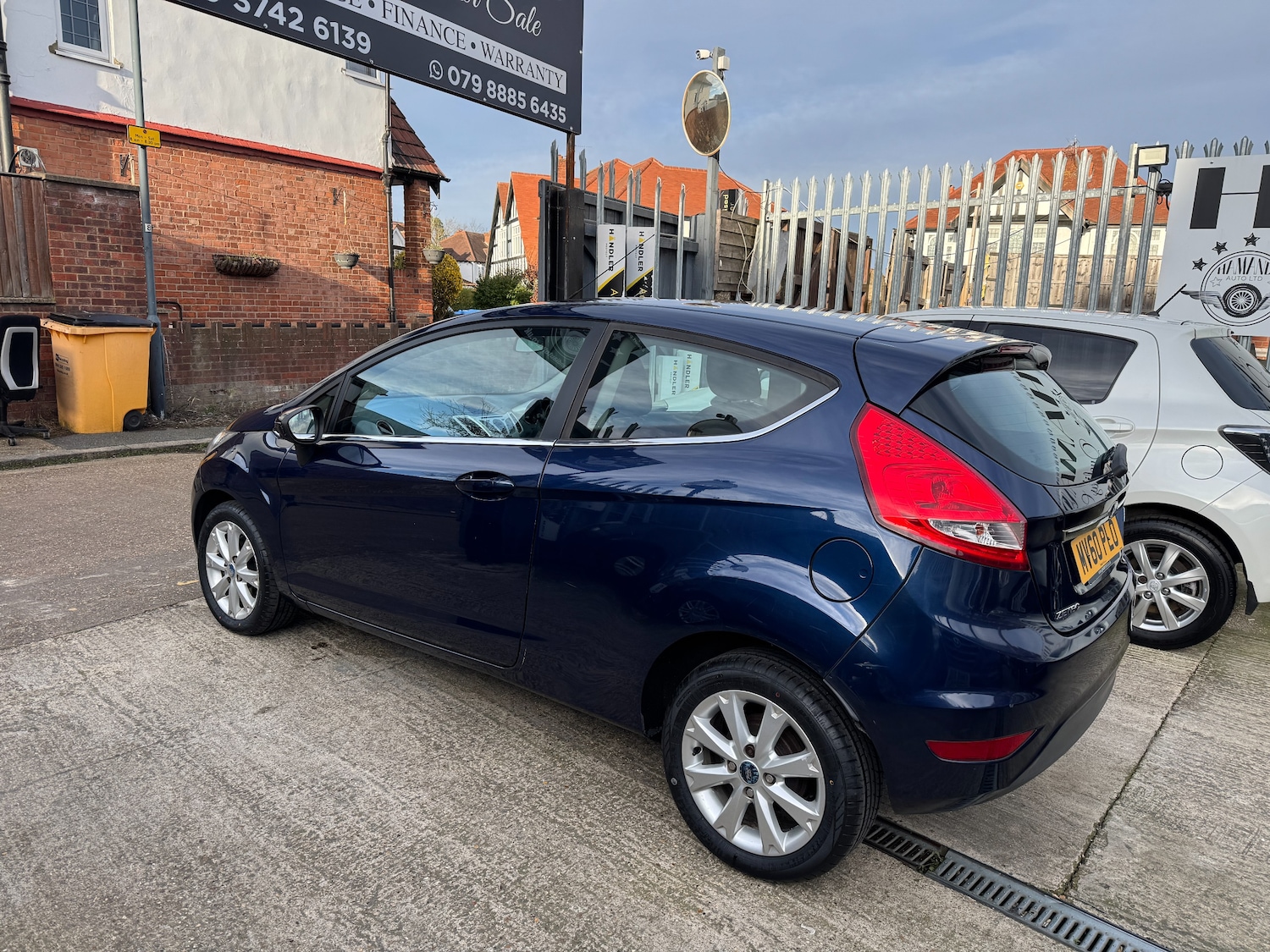 Used Ford Fiesta 2010 for sale - 77885513: Photo 2