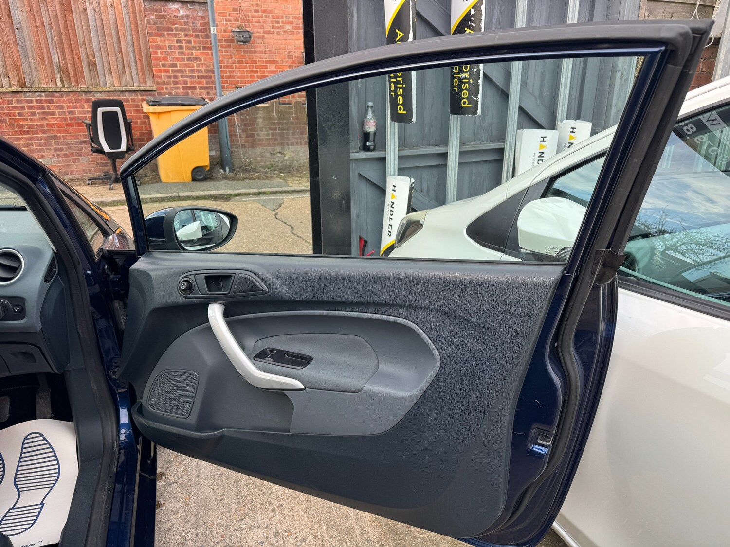 Used Ford Fiesta 2010 for sale - 77885513: Photo 34