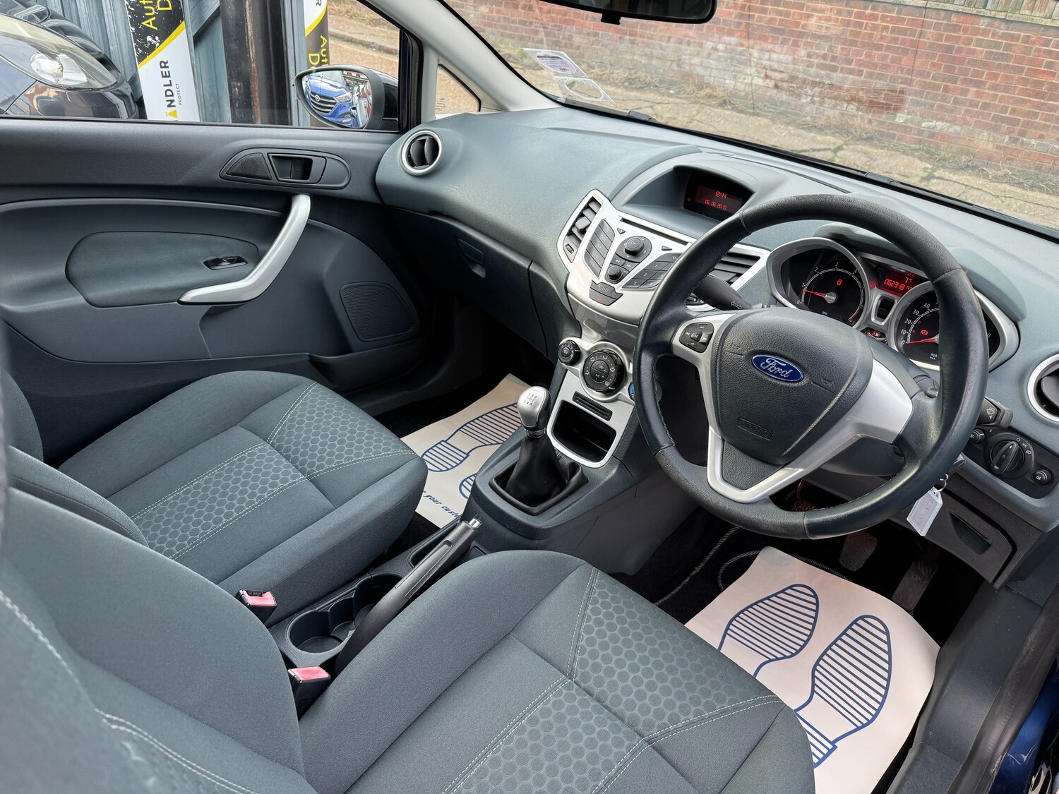 Used Ford Fiesta 2010 for sale - 77885513: Photo 41